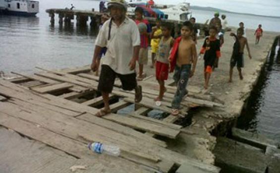 Pelabuhan Lewoleba Tak Layak Pakai