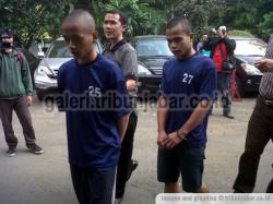 Polisi Kesulitan, Joshua Tak Kooperatif
