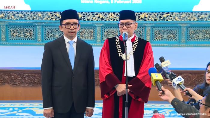PELANTIKAN ADIES KADIR - Adies Kadir kini telah resmi dilantik sebagai Hakim Mahkamah Konstitusi (MK) yang baru, menggantikan Arief Hidayat yang telah pensiun. Pelantikan Adies Kadir ini dilakukan oleh Presiden Prabowo Subianto di Istana Negara, Jakarta, Kamis (5/2/2026).