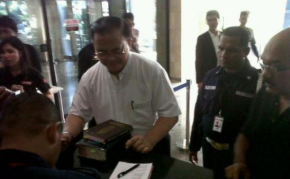 Ini Dia Pendeta yang Ditunjuk Keluarga Miranda Goeltom