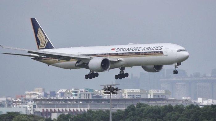 Penerbangan Singapore Airlines (SIA) Boeing 777-300 ER SQ636 dari Singapura tujuan Tokyo harus dialihkan ke Taipei, Taiwan, setelah kaca depan pesawat retak saat penerbangan berlangsung, Sabtu, 27 Oktober 2024.