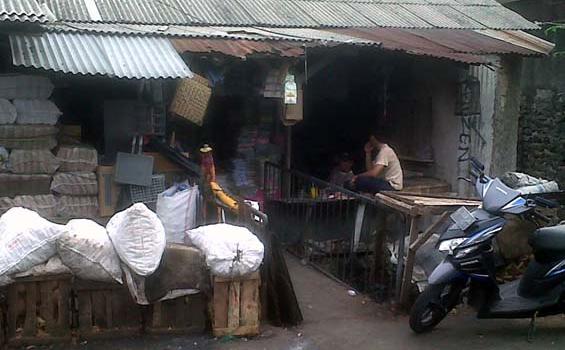 Pedagang Bakso Daging Babi Jual Harga Jauh Lebih Murah