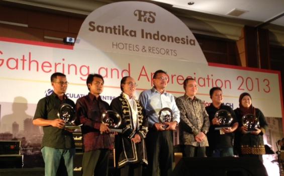 TRIBUN Terima Anugerah Best Supporter Media Dari Santika