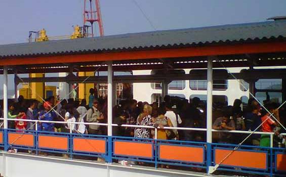 Antrean Arus Balik Kendaraan di Pelabuhan Bakauheni Padat