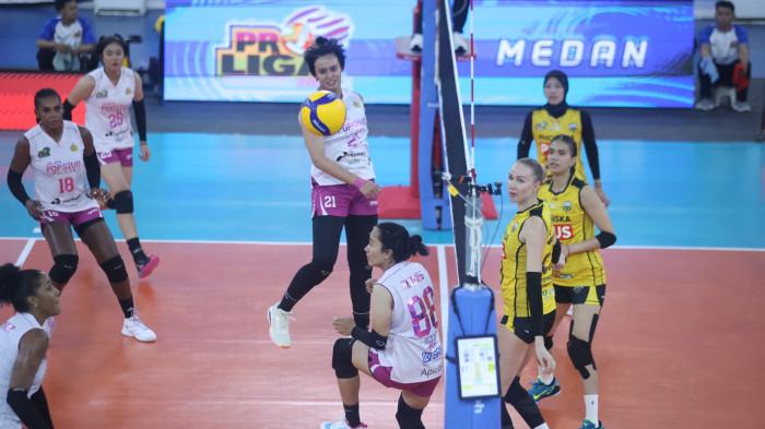 BERDUEL - Pertandingan Proliga 2026 fase reguler antara Gresik Phonska Plus Indonesia melawan Jakarta Popsivo Polwan di GOR Voli Indoor Sumut Sport Center, Deli Serdang, Sumatera Utara, Kamis (15/1/2026).