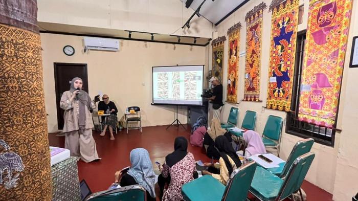 Semangat Pembatik Muda Kota Pekalongan dalam Goresan Kolaborasi dan Inovasi