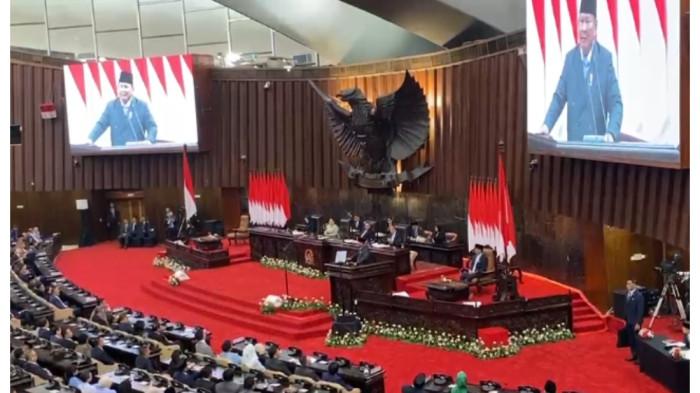 PIDATO PRESIDEN - Presiden Prabowo Subianto saat menyampaikan Kerangka Ekonomi Makro (KEM) dan Pokok-Pokok Kebijakan Fiskal (PPKF) RAPBN Tahun Anggaran 2027 di Rapat Paripurna DPR di Kompleks Parlemen Senayan, Jakarta, Rabu (20/5/2026). TRIBUNNEWS/IRWAN RISMAWAN