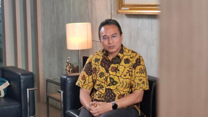 Konsultan jantung anak senior Piprim Basarah Yanuarso angkat bicara soal ketidakhadirannya selama 28 hari kerja di RS Fatmawati yang kemudian berujung pada pemberhentian dirinya menjadi Pegawai Negeri Sipil (PNS) Kementerian Kesehatan. Hal ini diungkapkan dokter Piprim saat ditemui Tribun Network di kantor IDAI, Salemba, Jakarta Pusat, Rabu (18/2/2026).