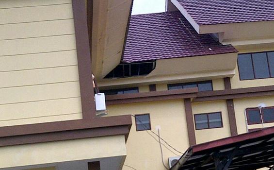 Baru Diperbaiki Dua Bulan, Plafon Mapolres Ambrol