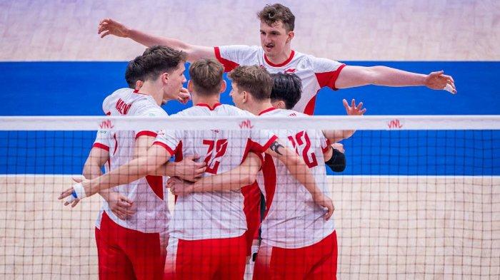 SELEBRASI POLANDIA VNL - Skuad voli Polandia dalam gelaran VNL 2025 ketika berhadapan dengan Serbia di Xi'an, China, pada 15 Juni 2025. (Foto: Volleyballworld).