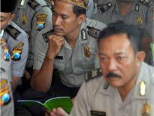 Ketika Pak Polisi Jadi Santri di Pesantren
