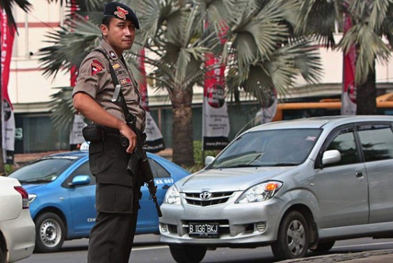 Awas! Depan Istana dan Jalan Veteran Buka Tutup