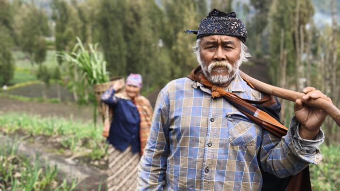 Potret sepasang suami istri warga suku Tengger