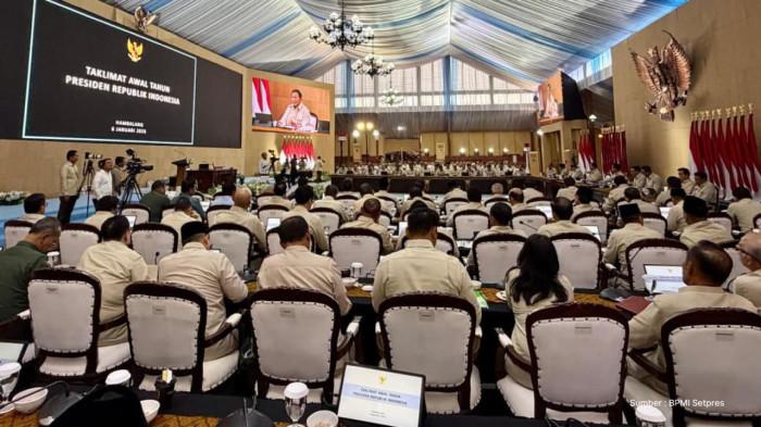 RETRET KABINET - Presiden Prabowo Subianto menggelar retret Kabinet Merah Putih di kediaman pribadinya, Hambalang, Bogor, Jawa Barat, Selasa (6/1/2026). Prabowo menggelar retret didampingi Wakil Presiden Gibran Rakabuming.