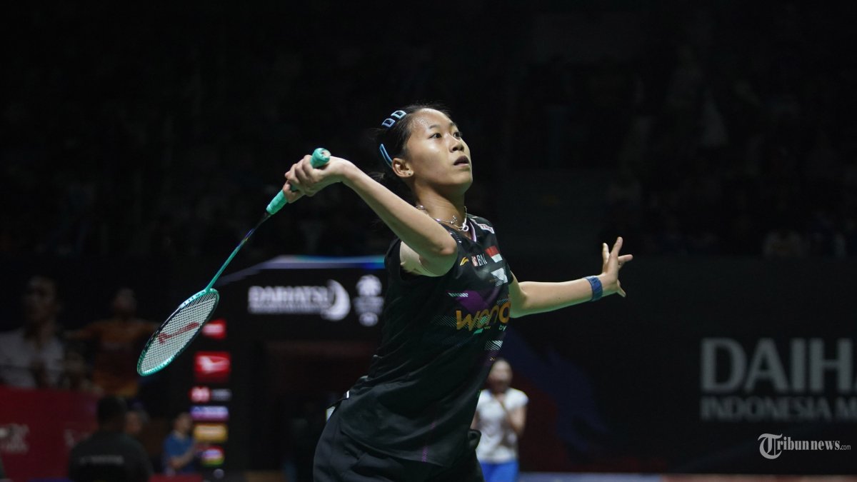 INDONESIA MASTERS 2026 - Tunggal putri Indonesia, Putri Kusuma Wardani saat melawan tunggal Taiwan, Sung Shuo Yun pada babak 32 besar Indonesia Masters 2026 di Istora Senayan Jakarta, Rabu (21/1/2026). Putri menang mudah dua set langsung 21-15 dan 21-15. TRIBUNNEWS/HERUDIN