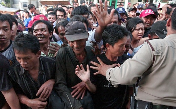 Pria Tua Tewas Saat akan Antre Daging Kurban di Istiqlal