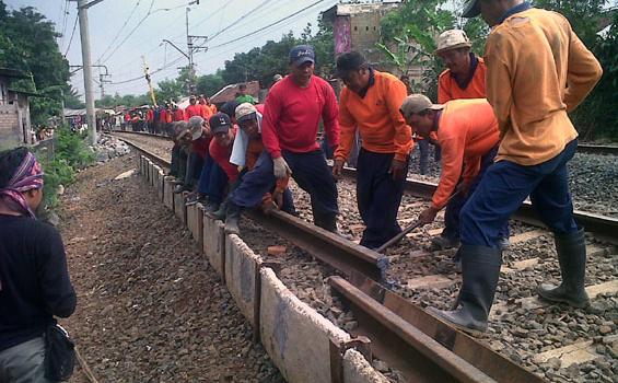 Biaya Perbaikan Jalur Longsor Ditanggung PT KAI dan Kemenhub