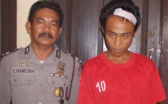 Menjambret Gadis, Roni Babak Belur Dihajar Massa