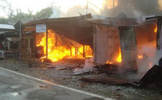 Enam Ruko di Sawang Aceh Selatan Hangus