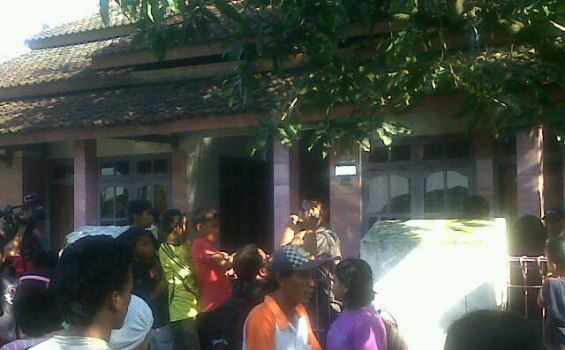 Polisi Temukan Bahan Perakit Bom di Rumah Mertua Syarif