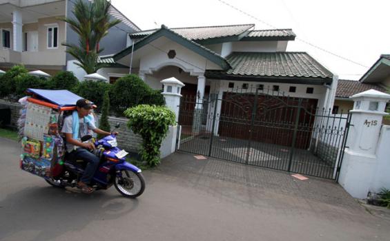 Benarkah Dhana Punya Minimarket? Ini Jawaban Ketua RT