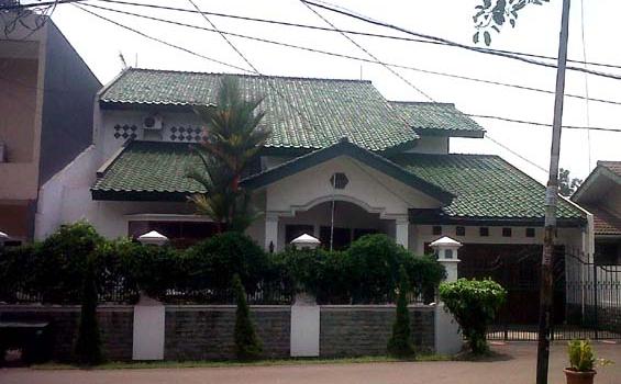 Dhana Widyatmika Ajak Istri dan Anak Tinggalkan Rumah