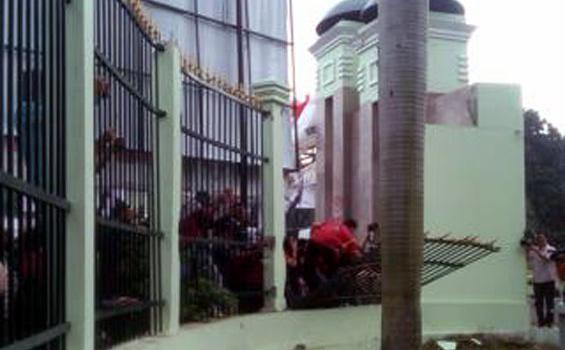 PAN: Pagar DPR Tidak Perlu Diganti