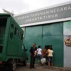 14 Narapidana Rutan Pondok Bambu Dapat Remisi