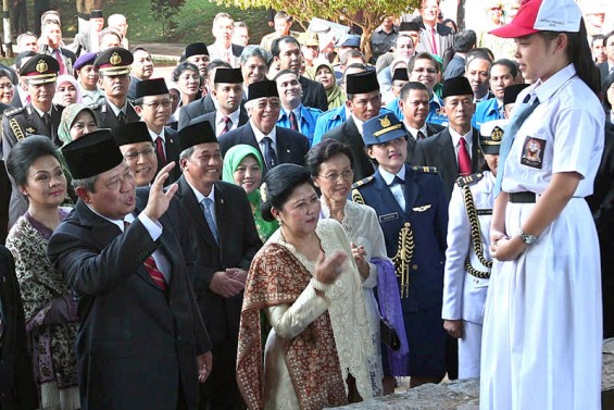 Tuhan Melarang Kami Dendam