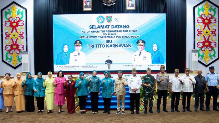 Tri Tito Karnavian Tegaskan Sinergi TP PKK Pusat & Kalteng, Salurkan KTP, KIA, dan Bansos