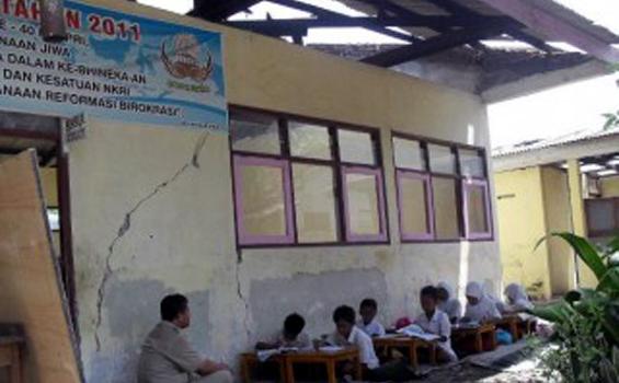 Abaikan Akhlak, Inilah Kelemahannya Kurikulum Pendidikan 2013