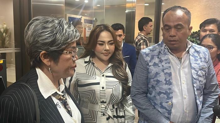 Tidak Ditahan Walau Jadi Tersangka Kasus Pencemaran Nama Baik, Lisa Mariana Tidak Wajib Lapor