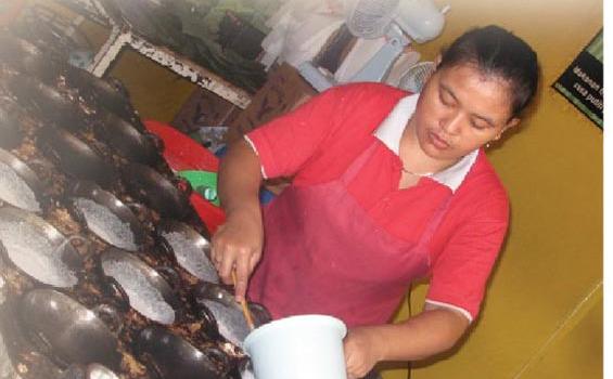 Penggemar Serabi Notosuman BSD Tangerang Wajib Antre