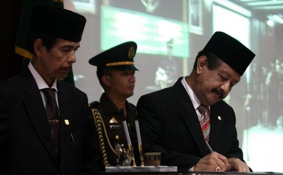 Basrief Janji Usut Sisminbakum Secara Profesional