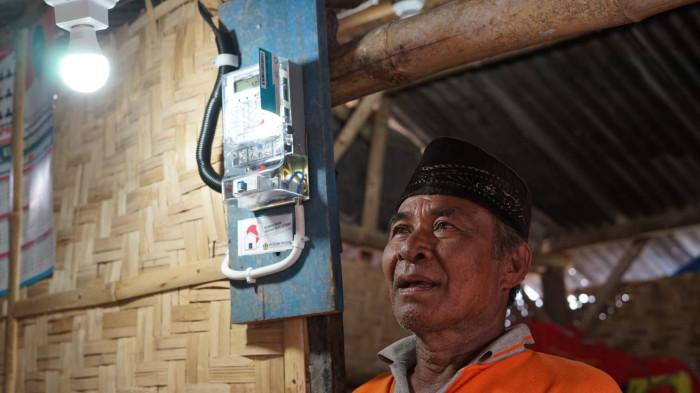 Setahun Berdampak: Program Listrik Desa Terangi Negeri, Warga di Pelosok Kini Nikmati Cahaya