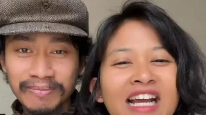 DANA LPDP - Suami Dwi Sasetyaningtyas, Arya Iwantoro, mau untuk mengembalikan dana beasiswa LPDP yang diterimanya semasa menempuh pendidikan magister dan doktoral di Utrecht University, Belanda. Adapun total dana yang dikembalikan ditaksir mencapai Rp2 miliar.