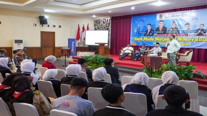 Suasana diskusi bertajuk Ngabuburit Hukum dan Ekonomi