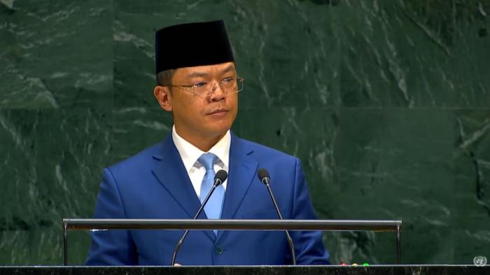 SIDANG UMUM PBB - Tangkap layar YouTube United Nations 27 September 2026 memperlihatkan Menteri Luar Negeri Indonesia, Sugiono, menyampaikan pidato dalam Debat Umum Sidang ke-81 Majelis Umum PBB di New York. Selain membahas ketahanan nasional, Sugiono juga menyampaikan pencalonan Indonesia sebagai Anggota Tidak Tetap Dewan Keamanan PBB periode 2029–2030