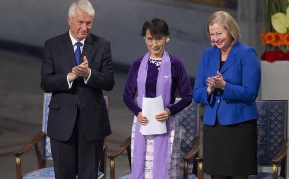 Suu Kyi Terima Nobel Perdamaian