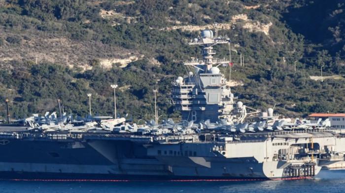 TIBA DI YUNANI - Kapal induk AS terbesar di dunia, Gerald R Ford, telah tiba di pangkalan angkatan laut AS di Teluk Souda di pulau Kreta, Yunani, dalam perjalanannya untuk bergabung dengan pengerahan militer besar-besaran AS di Timur Tengah.