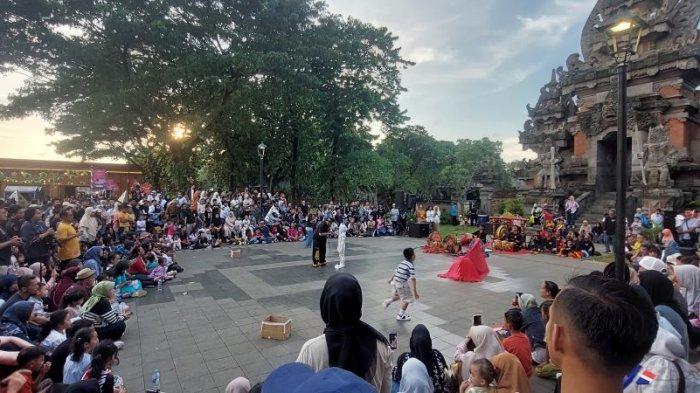 21 Ribu Pengunjung Padati TMII di Hari Ketiga Lebaran 2025, Atraksi Kuda Lumping Jadi Daya Tarik