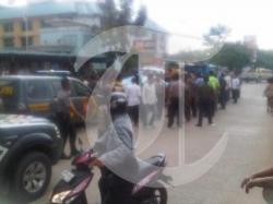 Kepala Sopir Blue Bird Luka Dipukul Pakai Kunci Roda