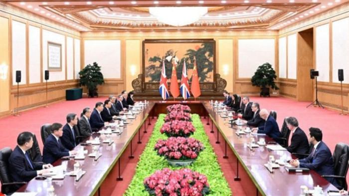 STARMER XI JINPING - Tangkap layar pertemuan Perdana Menteri Inggris Keir Starmer (kanan) yang menyampaikan kepada Presiden China Xi Jinping (kiri) pada hari Kamis (29/1/2026) bahwa ia ingin pemerintahannya membangun hubungan yang lebih 