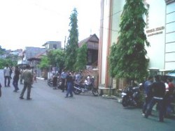Gereja di Parepare Diteror Bom Buku