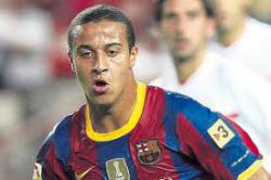 Dansa di Lapangan, Thiago Minta Maaf