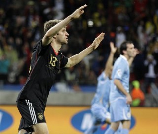 Muller Bawa Jerman Unggul 1-0 Lawan Uruguay