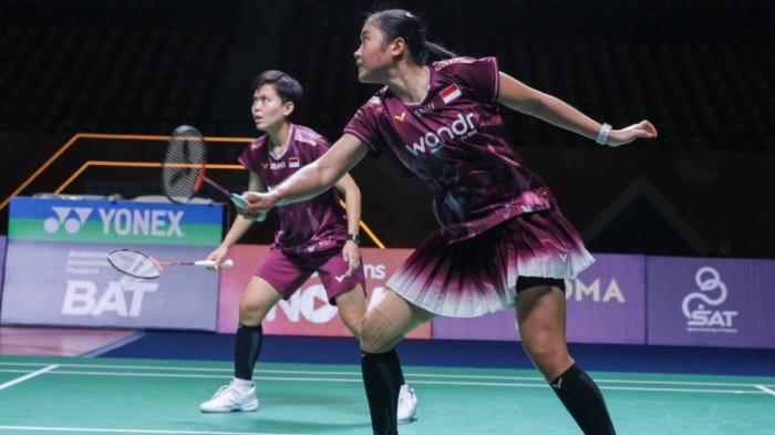 TIWI/FADIA - Pasangan baru sektor ganda putri, Amallia Pratiwi/Siti Fadia Silva beraksi dalam partai final Thailand Masters 2026 melawan Bao Li Jing/Li Yi Jing (China), di Nimibutr Stadium, Bangkok, Thailand, pada 1 Februari 2026. DOK/PBSI