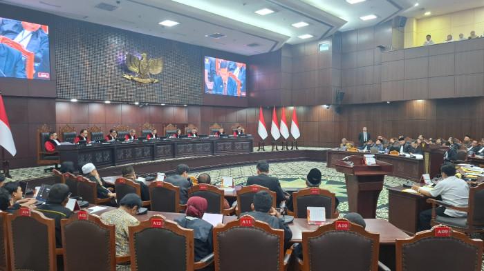 SIDANG SENGKETA PILPRES - Ketua Bawaslu Rahmat Bagja, saat menyampaikan keterangan dalam sidang Perselisihan Hasil Pemilihan Umum (PHPU) Pilpres 2024 yang diajukan Denny Indrayana dan Para Pemohon lainnya terkait dugaan manipulasi syarat pencalonan Gibran Rakabuming Raka sebagai Calon Wakil Presiden, di Gedung MK, Jakarta, Rabu (23/9/2026).