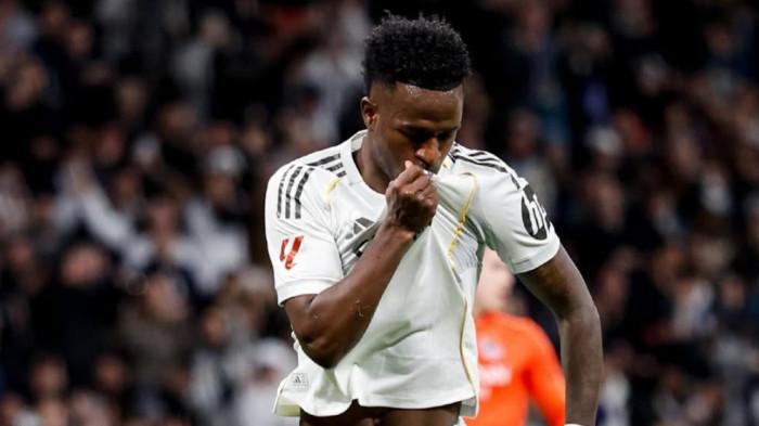 VINICIUS - Striker Real Madrid, Vinicius Junior, berselebrasi setelah mencetak gol lewat penalti dalam laga Real Madrid vs Real Sociedad di Santiago Bernabeu, Madrid, Spanyol, pada 15 Februari 2026. (Foto: Instagram @realmadrid)