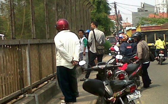 Warga Masih Padati Lokasi Kerusuhan